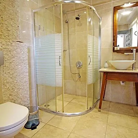 Hotel Oeykue Butik Bozcaada